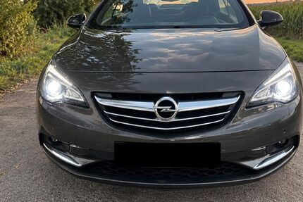 Opel Cascada 99.000 km 7.700 &euro; Gießen 35396