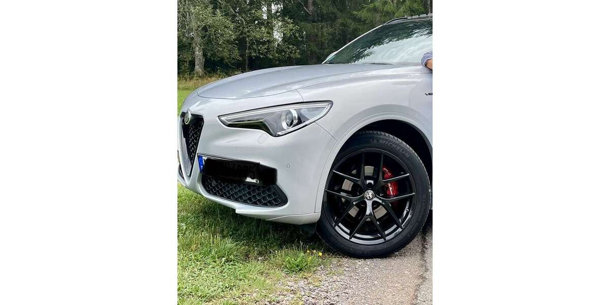 Alfa Romeo Stelvio 75.500 km 32.900 &euro; peterzell 78112