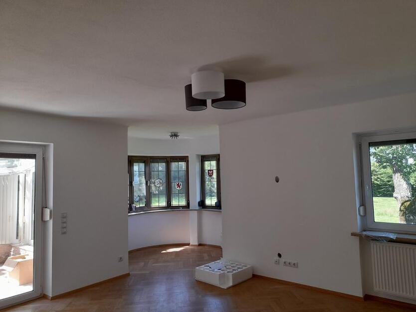 Helles, kernsaniertes Haus mit Garten,Wintergarten,Garage.....