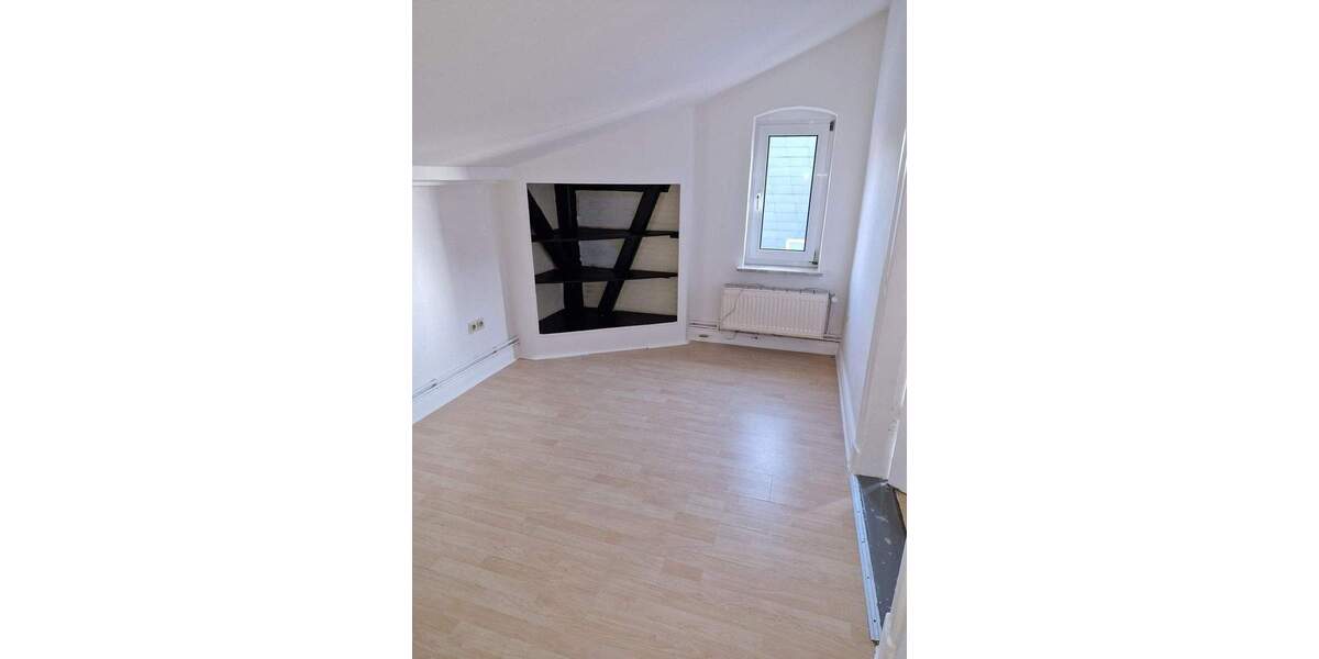 Etagenwohnung Büdelsdorf - 3 Zimmer, 110 m&sup2;, 690&euro; | Angebot:24438321