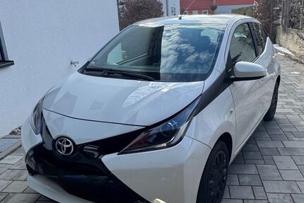 Toyota Aygo (X) 100.566 km 6.900 &euro; Mühldorf am Inn 84453