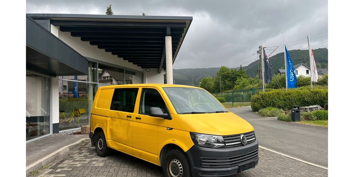 VW T6 Transporter 127.000 km 6.800 &euro; Finnentrop 57413