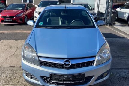 Opel Astra 177.000 km 2.990 € Hanau 63450