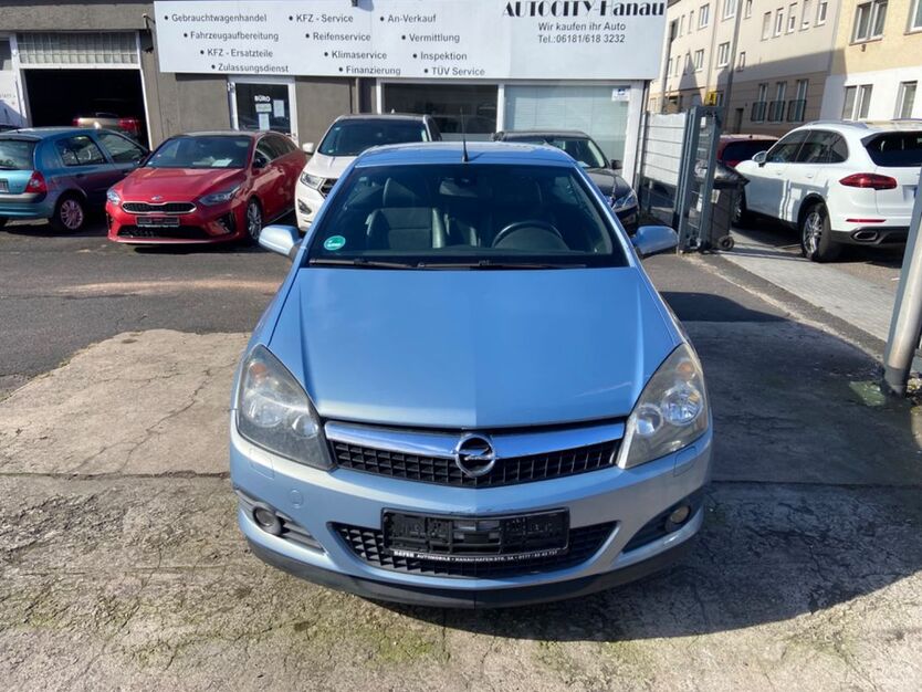 Opel Astra 177.000 km 2.990 € Hanau 63450