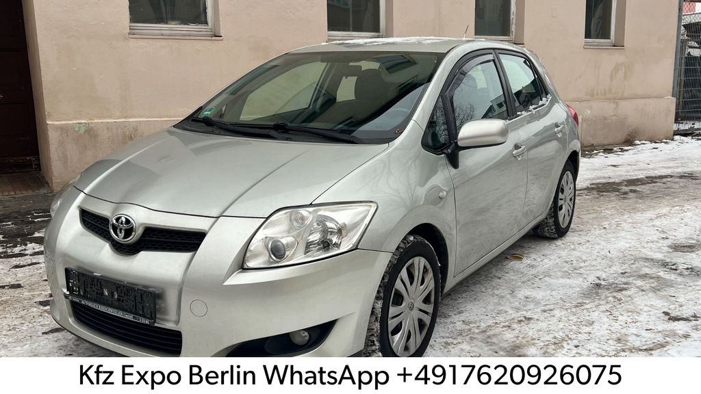 Toyota Auris 381.878 km 2.350 &euro; Berlin 13359