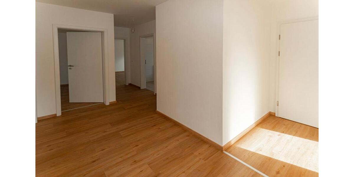 Erdgeschoßwohnung Freystadt - 4 Zimmer, 113 m&sup2;, 1.450&euro; | Angebot:26167165