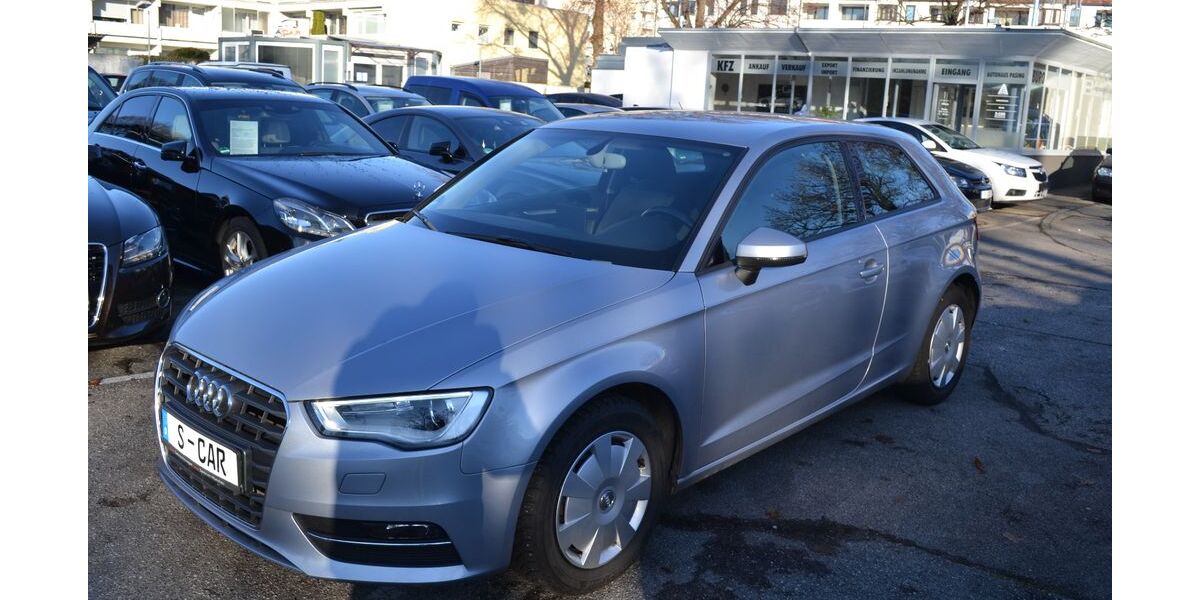 Audi A3 171.200 km 8.900 € München 81243