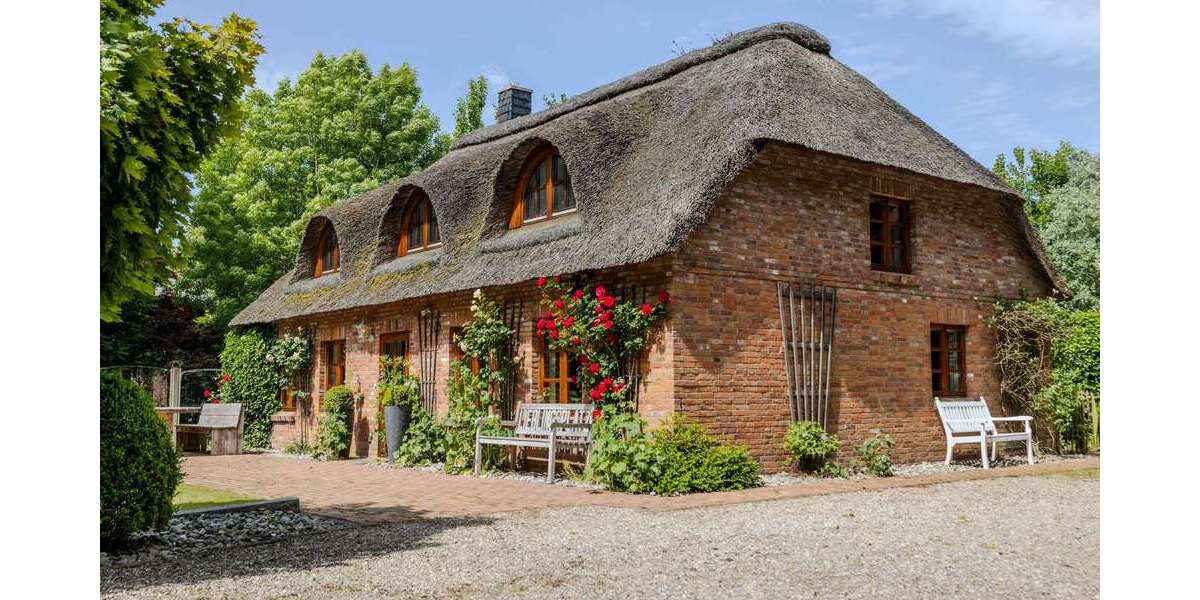 Haus zum Kaufen in Tating 1.050.000 € 132 m² 4.5 zimmer