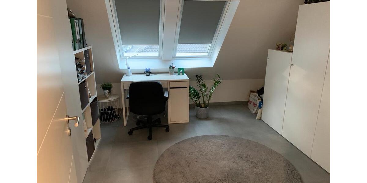 Dachgeschoßwohnung Mönchengladbach - 3 Zimmer, 83 m&sup2;, 265.000&euro; | Angebot:26730632