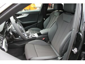 Audi A4 Avant TDi Quatt S-Line Navi AHK Standh Matrix 10.000 km 39.950 &euro; Bonn 53225