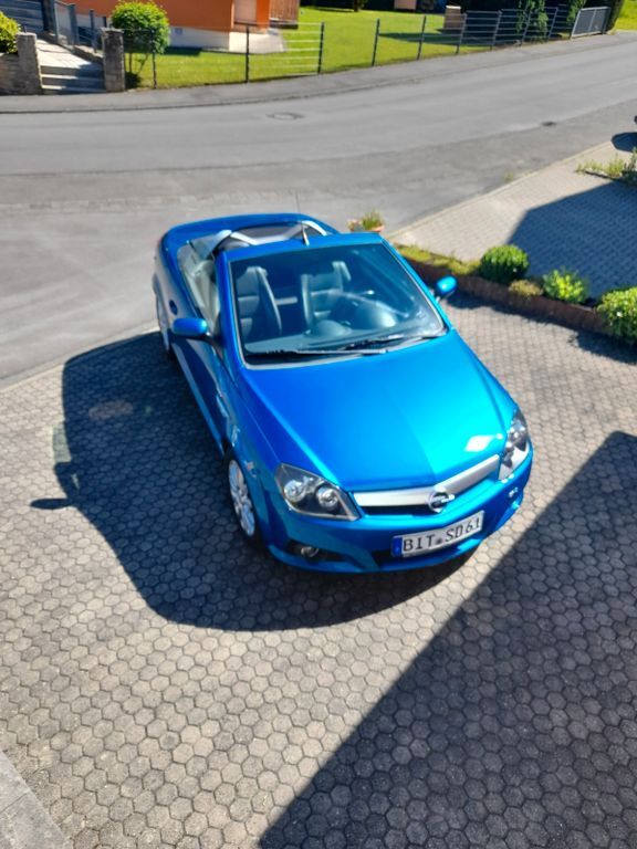 Opel Tigra 173.422 km 2.100 € Arzfeld 54687