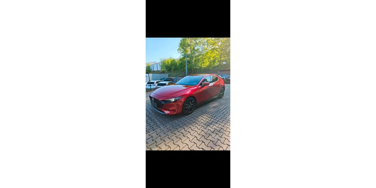 Mazda 3 92.000 km 17.900 &euro; Wiesbaden 65205