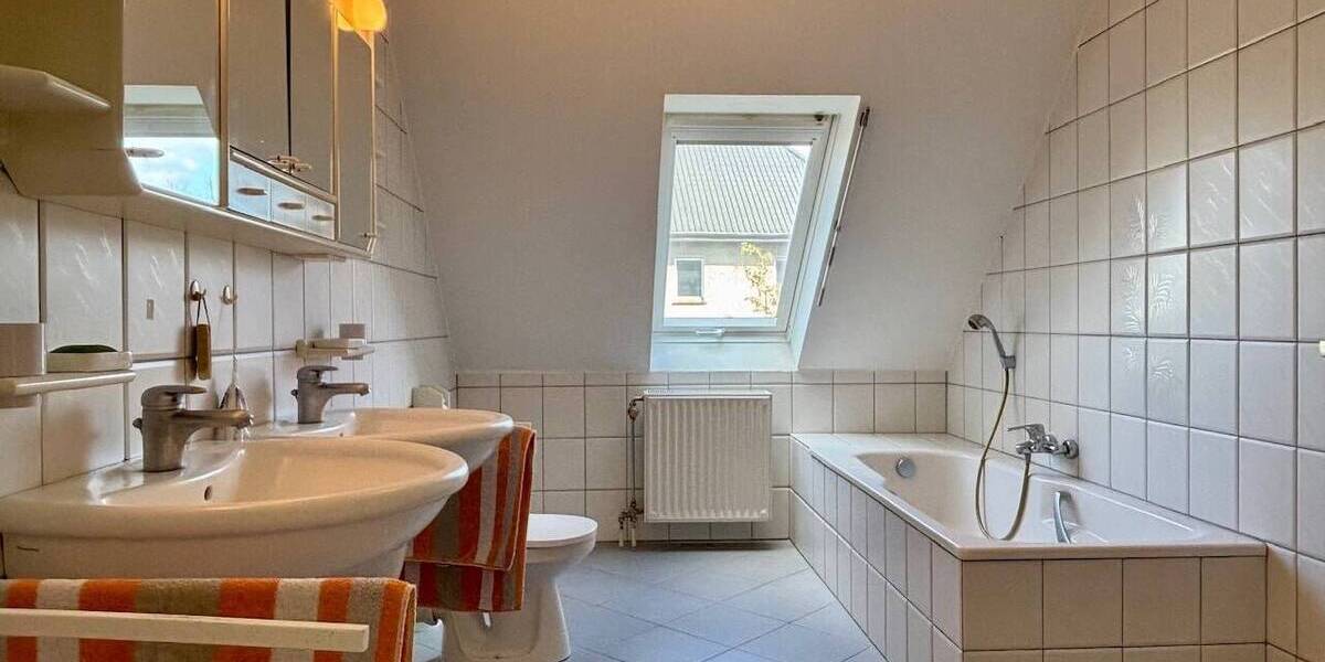 Mehrfamilienhaus, Wohnhaus Espelkamp Altgemeinde - 8 Zimmer, 263 m&sup2;, 295.000&euro; | Angebot:26389278