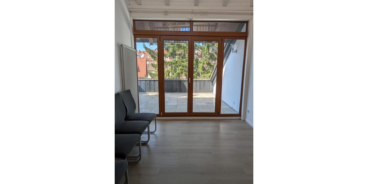 Etagenwohnung Wiesloch - 4 Zimmer, 140 m&sup2;, 1.300&euro; | Angebot:26302566