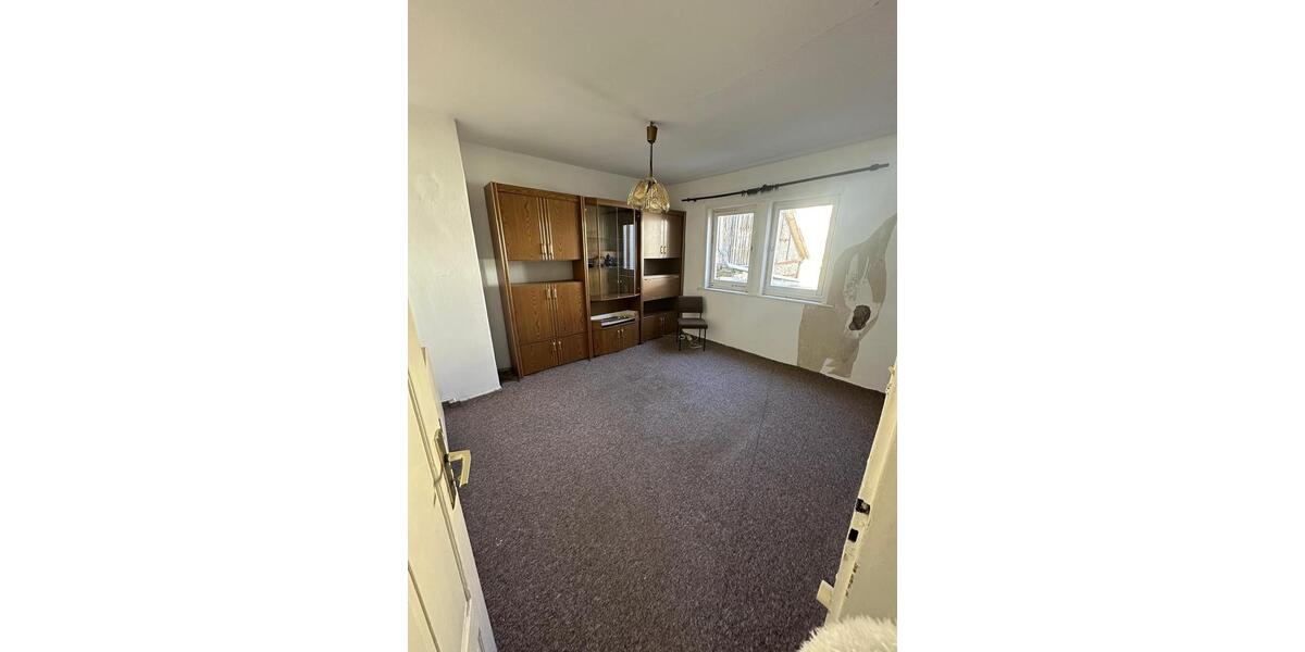 Etagenwohnung Bad Langensalza - 7 Zimmer, 95 m&sup2;, 78.000&euro; | Angebot:26183403