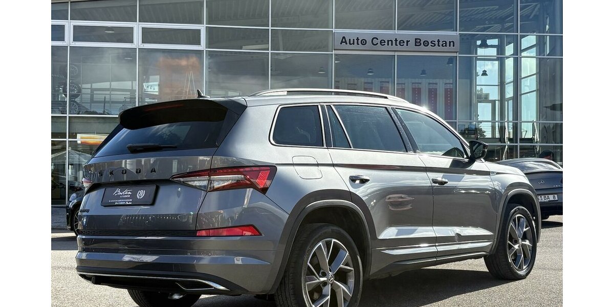 Skoda Kodiaq 1.5 TSI Sportline PANO/KAMERA/ACC/7.SITZ 109.668 km 28.900 &euro; Villingen-Schwenningen 78054