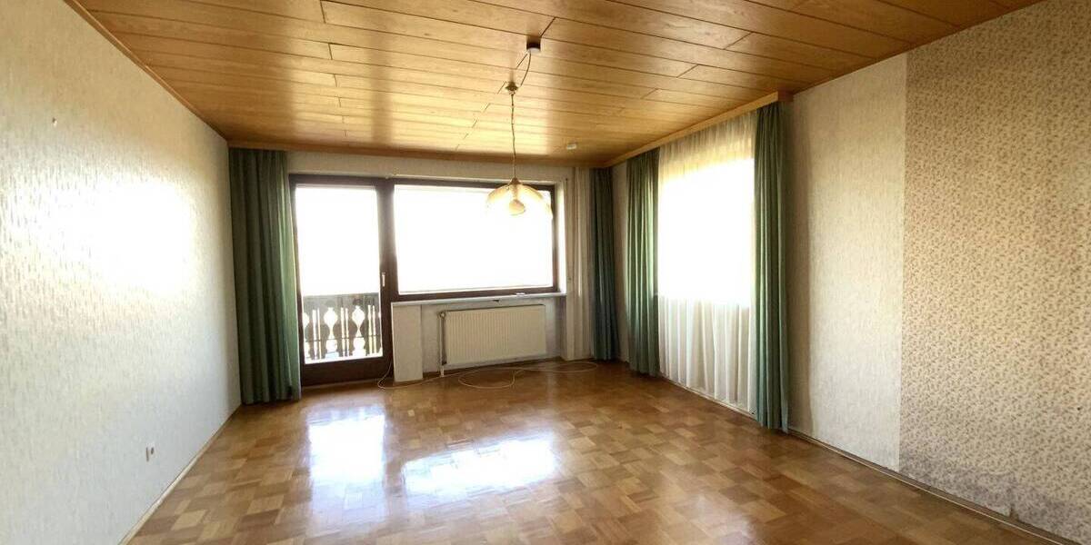 Einfamilienhaus Oberviechtach - 8 Zimmer, 190 m&sup2;, 255.000&euro; | Angebot:25984404
