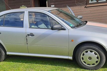 Skoda Octavia 179.600 km 1.000 &euro; Rendsburg 24768