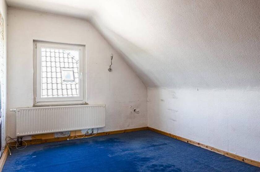 Ein- bis Zweifamilien-Stadthaus mit Renovierungsbedarf * gefragte und ruhige Citylage * ca. 168 m² Wfl. * ca. 463 m² ...
