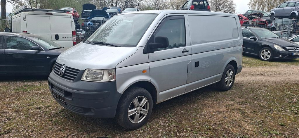 VW T5 Transporter 341.000 km 3.200 &euro; Wenzenbach 93173