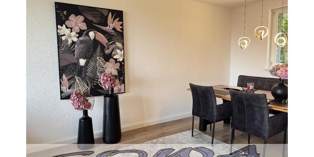 Attraktives 4 Familienhaus in Kreut Oberhausen bei Neuburg zum verkauf - Ein Objekt von Ihrem Immobilienpartner SOWA Immobilien und Finanzen - Mehrfamilienhaus, Wohnhaus Oberhausen Kreut | Angebot:26774447