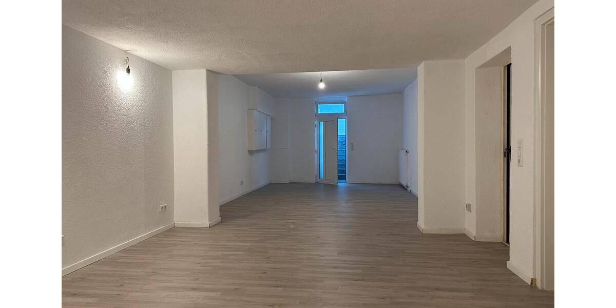 Einfamilienhaus Weiterstadt - 10 Zimmer, 370 m&sup2;, 775.000&euro; | Angebot:26338415