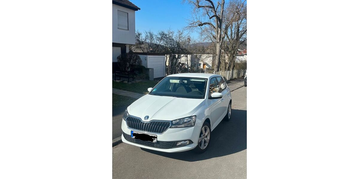 Skoda Fabia 22.230 km 10.590 &euro; Friedrichsdorf 61381