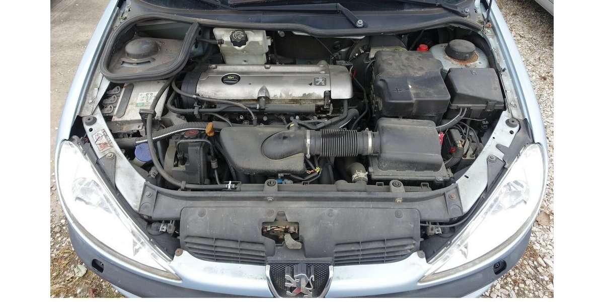 Peugeot 206 CC Platinum ohne TÜV fahrbereit 161.500 km 400 &euro; Neumarkt/OPf 92318