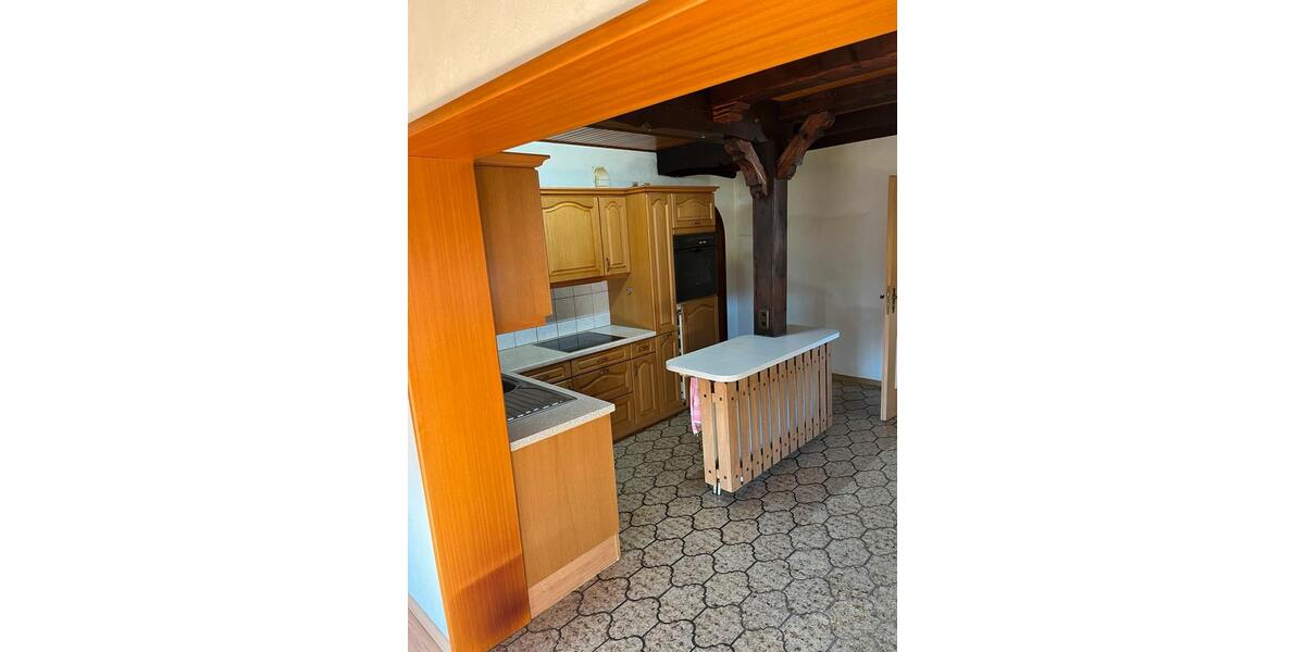 Einfamilienhaus Quierschied - 8 Zimmer, 180 m&sup2;, 250.000&euro; | Angebot:25273287