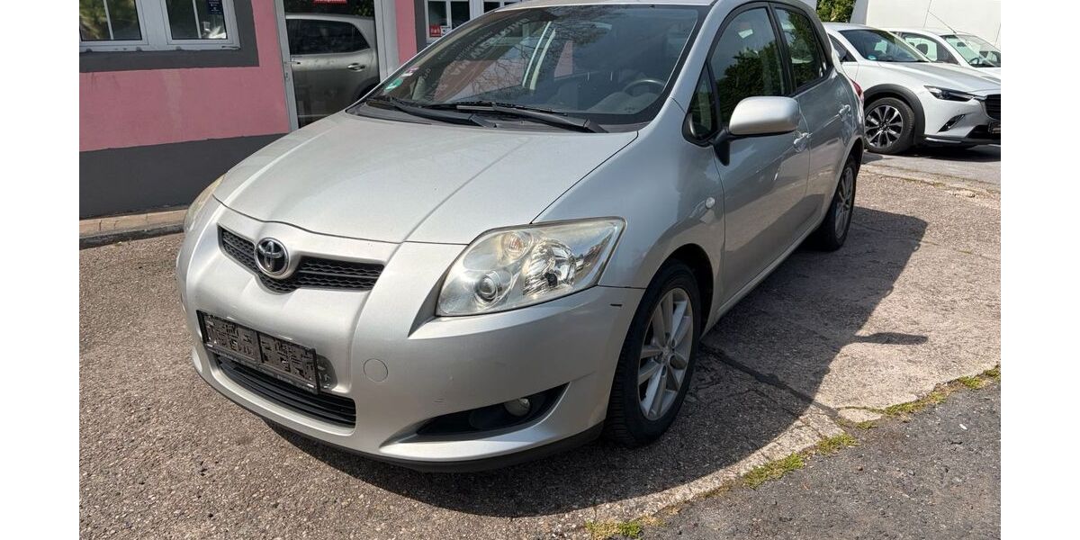 Toyota Auris 235.000 km 3.990 &euro; Wuppertal 42329