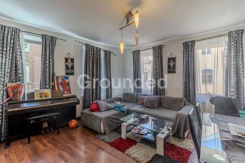 Wohnung zum Kaufen in Nürnberg 240.000 € 75 m²