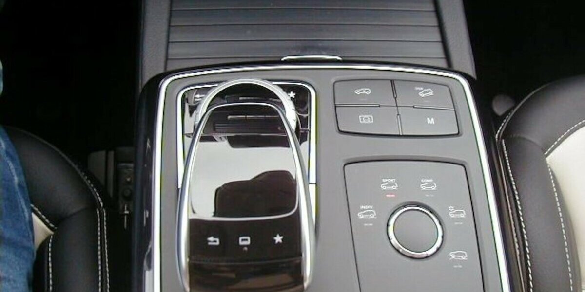 Mercedes-Benz GLE 350 d AMG+BO Sound+PANO+DISTR+360°+ILS+21+Stan 163.180 km 38.999 &euro; Wittmund 26409