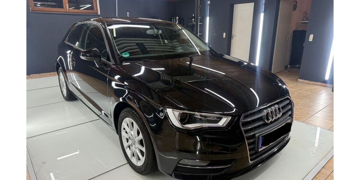 Audi A3 154.500 km 8.999 &euro; Würzburg 97082