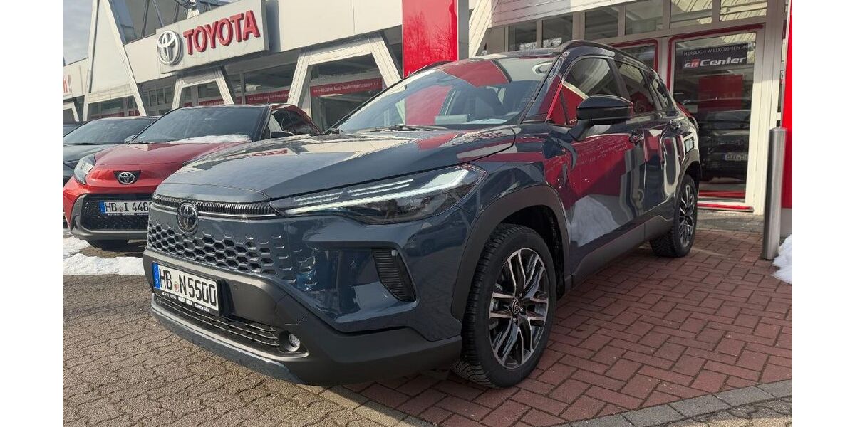 Toyota Corolla Cross 2.500 km 38.990 &euro; Bremerhaven 27580