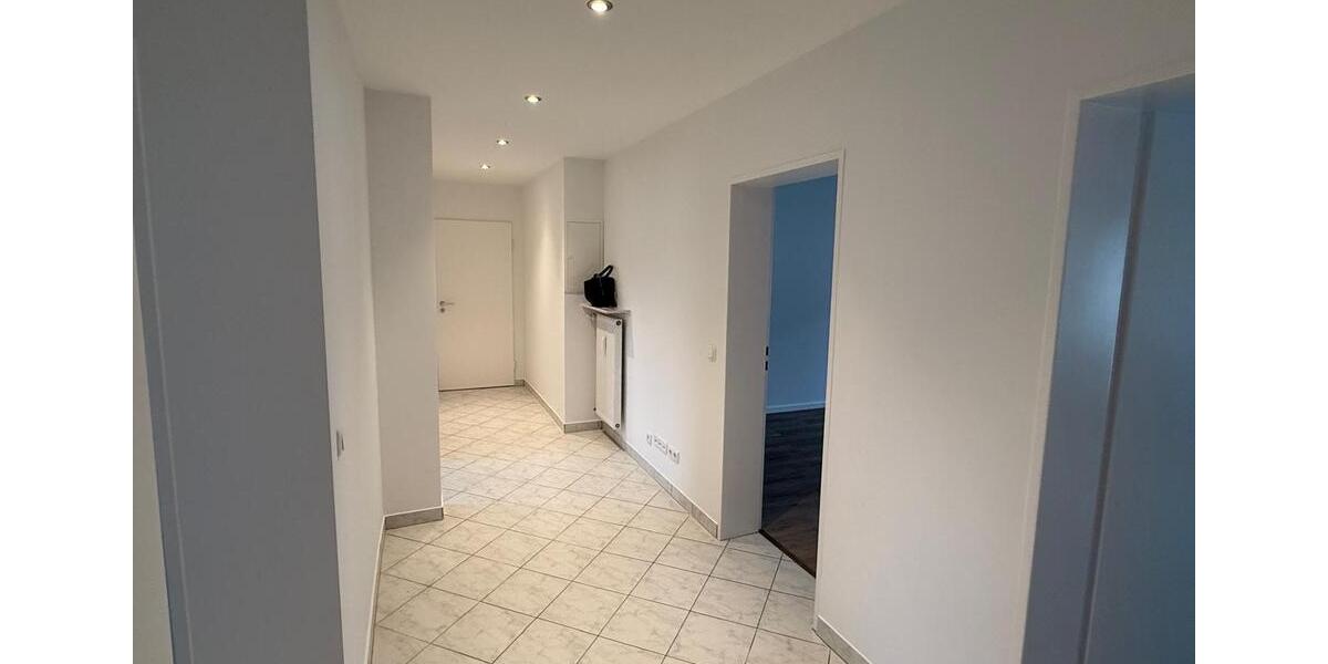 renovierte 3-Zimmer-Wohnung mit Balkon und EBK in Hofheim-Mitte 3 zimmer