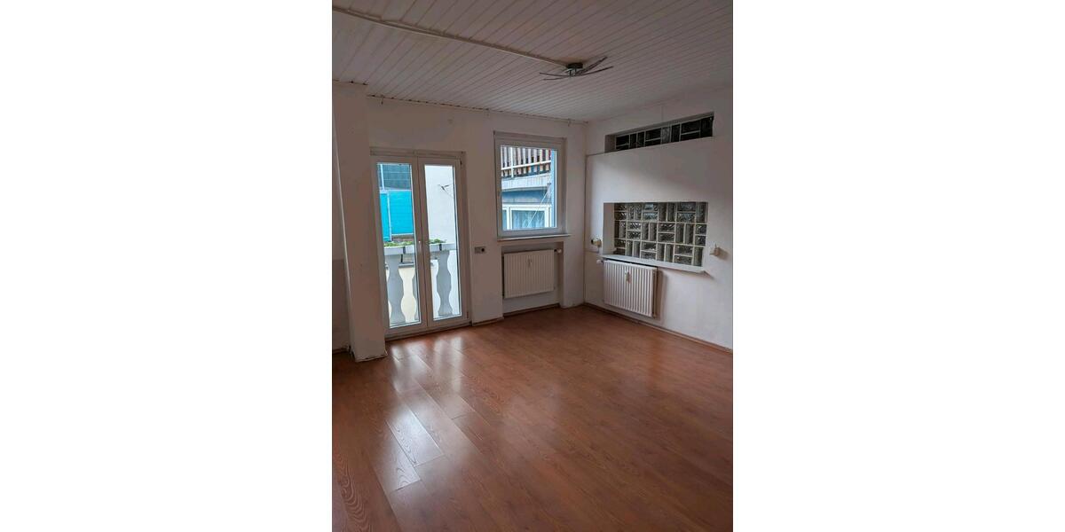 Etagenwohnung Bergheim - 2 Zimmer, 80 m&sup2;, 950&euro; | Angebot:26659126