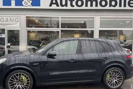 Porsche Cayenne 186.000 km 51.950 &euro; Bielefeld 33649