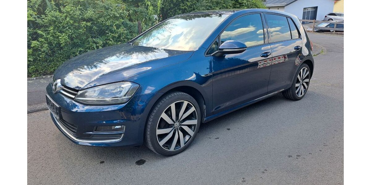 VW Golf 215.400 km 8.500 &euro; Schlüchtern 36381