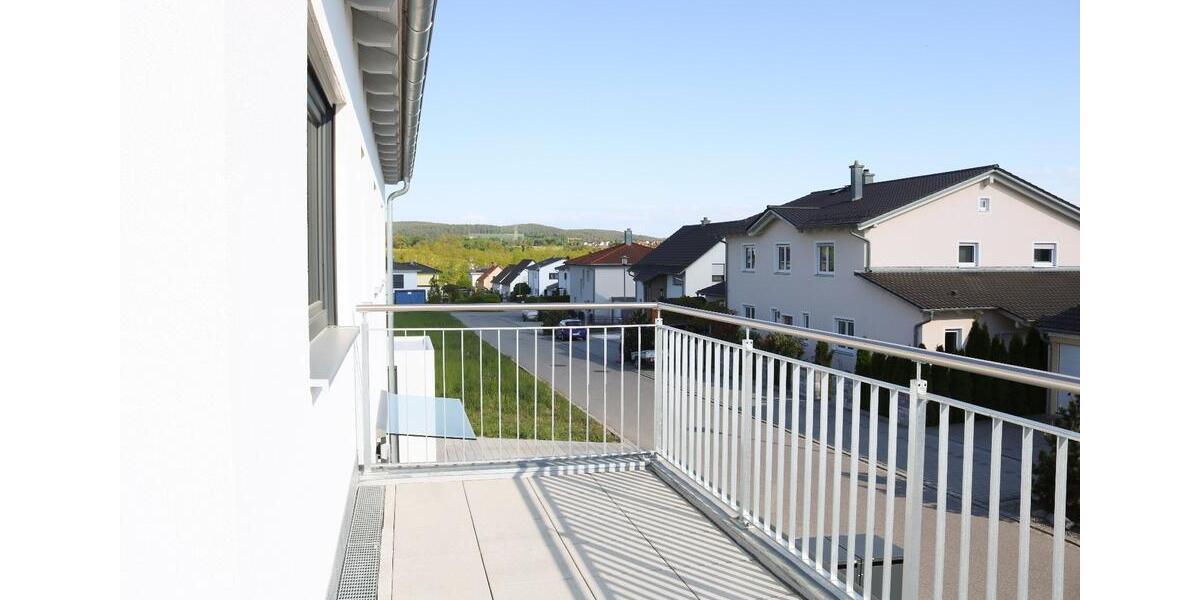 Etagenwohnung Maxhütte-Haidhof Haidhof - 4 Zimmer, 117 m&sup2;, 1.250&euro; | Angebot:24549843