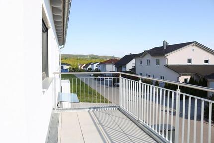 Wohnung Maxhütte-Haidhof Haidhof - 4 Zimmer, 117 m&sup2;, 1.250&euro; | Angebot:24549843