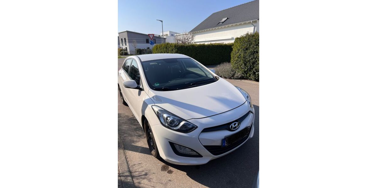 Hyundai i30 168.000 km 5.400 &euro; Bönnigheim 74357