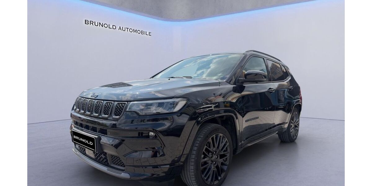 Jeep Compass 54.000 km 19.900 &euro; Stuttgart 70565