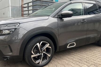 Citroen C5 Aircross 74.336 km 15.980 € Berlin 13353