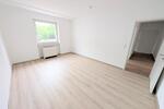 **Einziehen und wohlfühlen! +Balkon + modernes Tageslichtbad +Laminat +Gäste-WC** zimmer