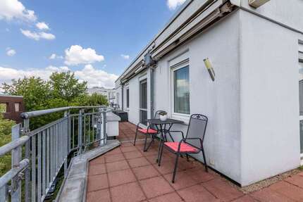 Wohnung zum Mieten in Frankfurt am Main 2.260 € 114 m²