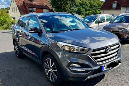 Hyundai TUCSON 96.000 km 14.000 &euro; Fulda 36039