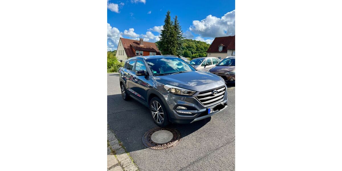 Hyundai TUCSON 96.000 km 15.500 &euro; Fulda 36039