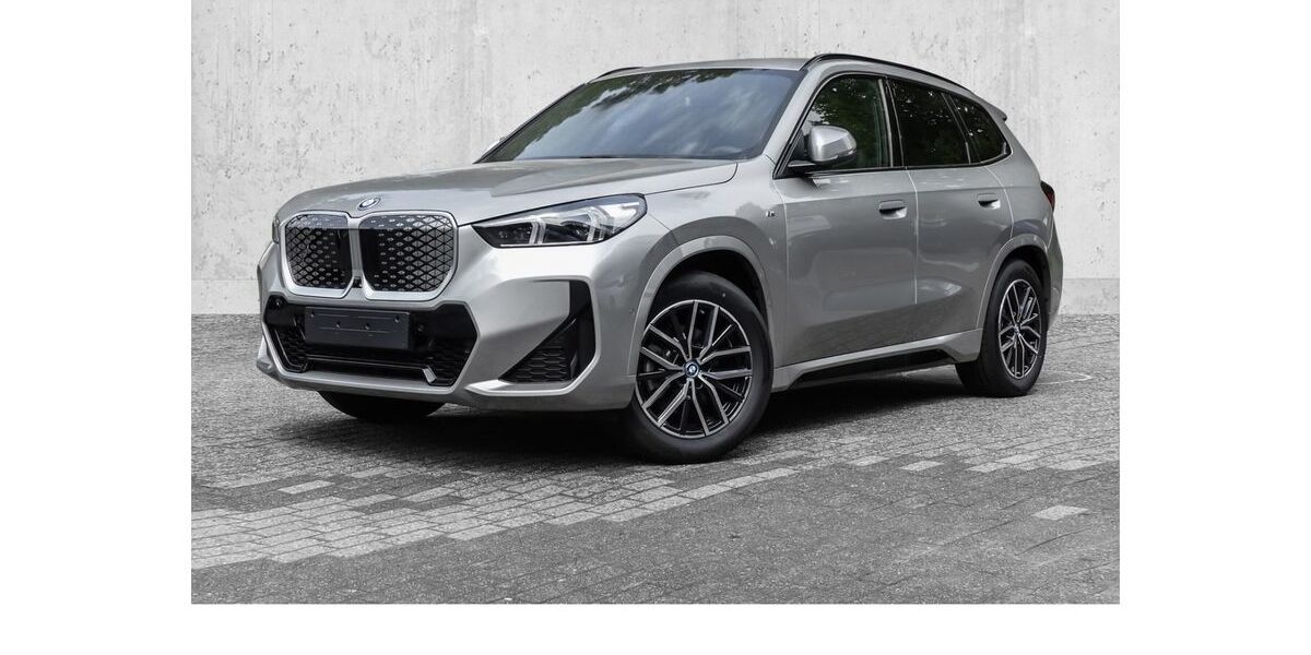 BMW iX1 5.620 km 46.480 &euro; Köln Süd 50968