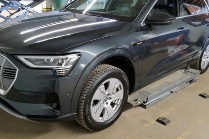 Audi e-tron 72.148 km 30.872 &euro; Hagen 58091