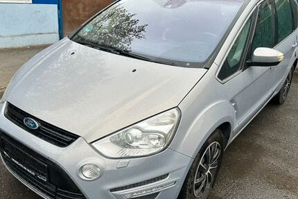 Ford S-Max 197.800 km 5.900 &euro; Berlin 12347